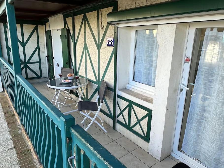 לוק-סור-מר La Passerelle - Terrace And Balcony With Sea View מראה חיצוני תמונה